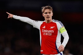 阿森纳训练开放日，今夜再遭质疑引欢呼，NBA季后赛在即，球探报告显示潜力 -凯发k8